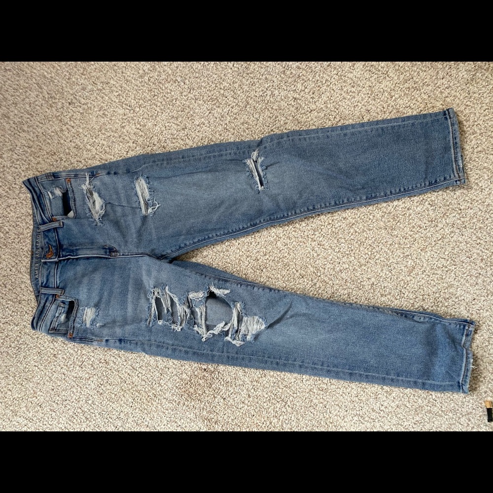 American eagle ripped jeans